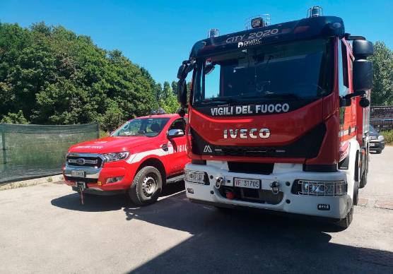 Forlì, intervento dei Vigili del Fuoco per togliere un anello rimasto incastrato: usata smerigliatrice VIDEO
