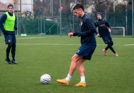 Ieri a Faenza il primo allenamento in giallorosso per Cristiano Bani