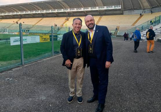 Michael Aiello e il dg Corrado Di Taranto