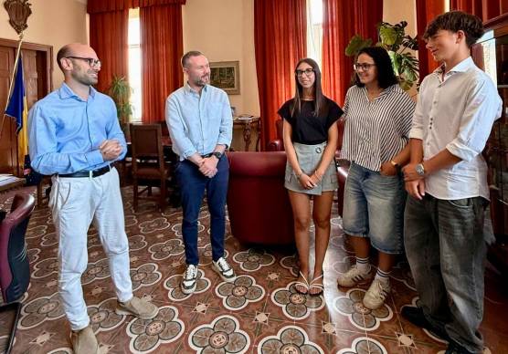 Cervia, premiati i tre ragazzi che hanno salvato una turista in mare