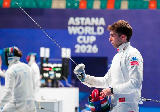 Dario Remondini, forlivese delle Fiamme Azzurre, in pedana ad Astana (foto Federscherma)