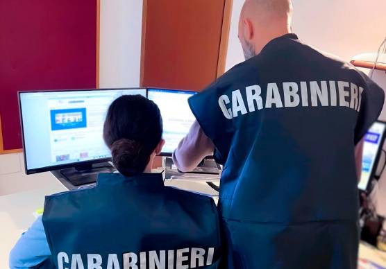 Ha il divieto di dimora in provincia di Rimini e va a rapinare un supermercato di Imola: 48enne arrestato