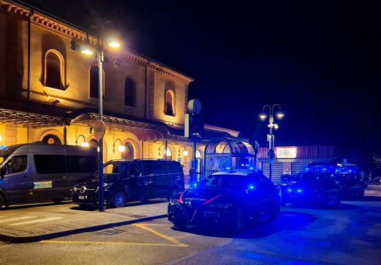 All’arrivo dei carabinieri gli aggressori si sono dileguati