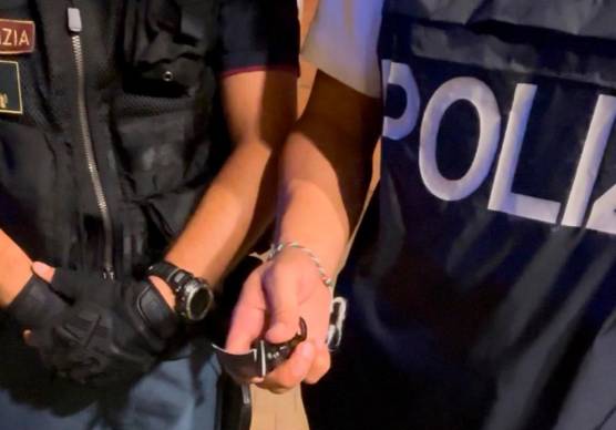 Cervia, maxicontrolli per la mala movida: un arresto dopo un inseguimento, denunce e blitz in stazione