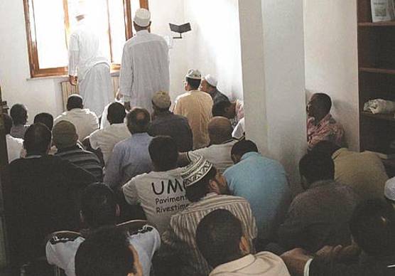 La moschea in via Giovanni XXIII