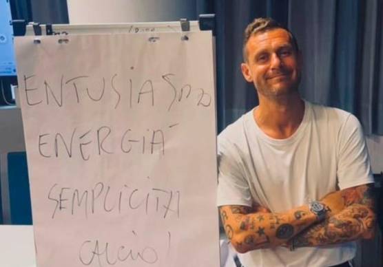 Alessandro Diamanti ha annunciato così su instagram la promozione al corso Uefa Pro di Coverciano