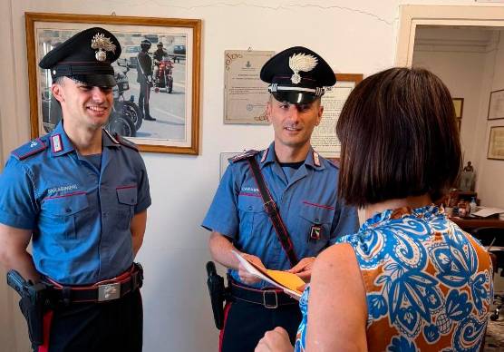 Rimini, le arriva la mail per pagare gli arredi ma l’Iban è quello del truffatore che incassa 12mila euro ma viene smascherato