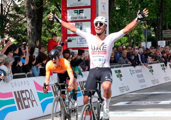 Ciclismo, il Giro della Romagna arriva a Castrocaro: come cambia la viabilità sabato 20 e domenica 21 settembre