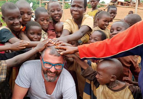 Stefano Vitali durante una delle sue tantissime missioni in giro per il mondo
