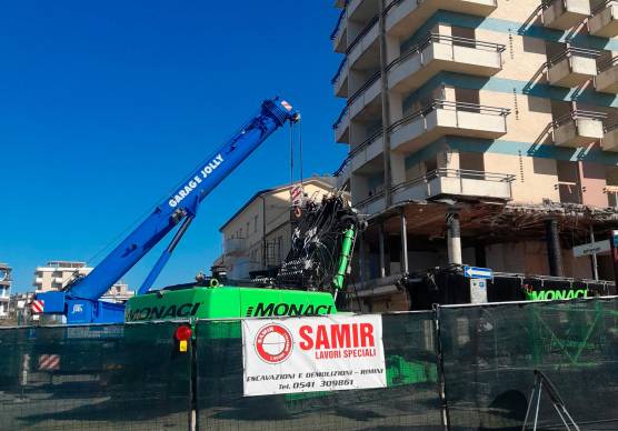 Iniziati i lavori di demolizione