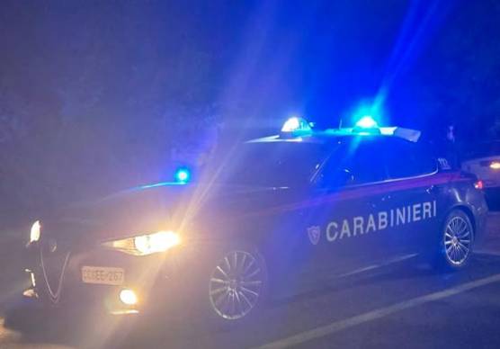Rimini. Ladro ubriaco e maldestro cade durante il furto al ristorante, si fa male e poi fugge con il bottino