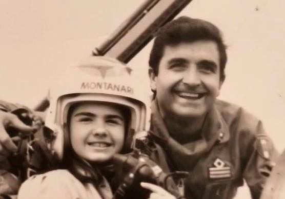 “Papà vola libero”: addio al Top Gun di Modigliana, l’omaggio della figlia Jessica a Massimo Montanari VIDEO