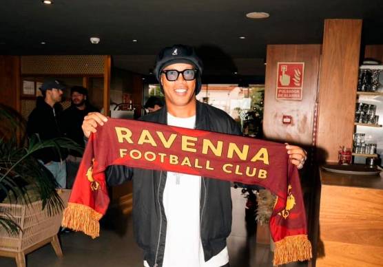 Ronaldinho a Ravenna, Braida corregge il tiro: “Farà un evento di marketing, non giocherà in C con noi”