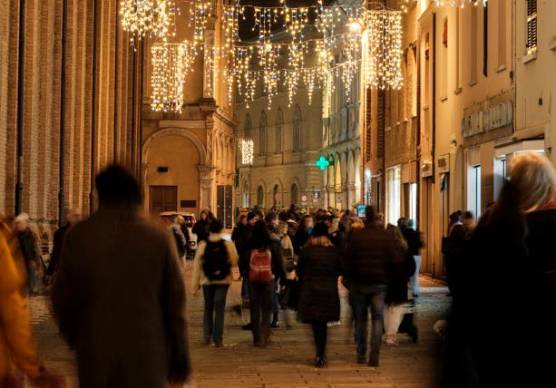 Confcommercio cesenate: “Almeno un’ora di sosta gratuita per lo shopping natalizio“