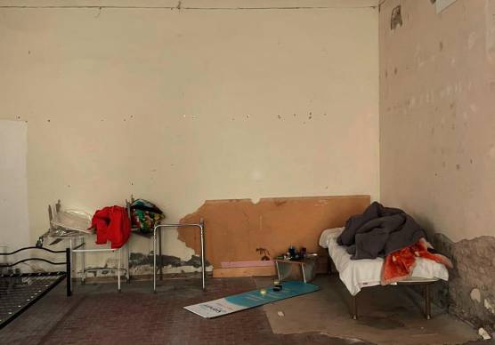 Forlì. Magazzino adibito a dormitorio abusivo in zona San Domenico