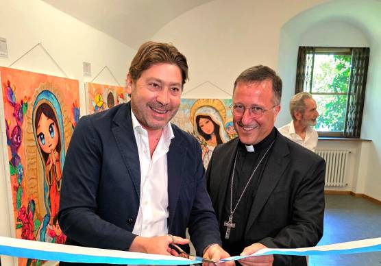 San Marino, inaugurata la mostra “Icone sacre pop” di Simone Legno