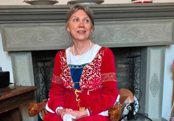 Faenza, Rosso: Bassi eletta Capo Rione, Caselli nominato Capitano