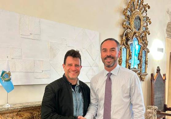 Filippo Sacchetti con il segretario di Stato Teodoro Lonfernini