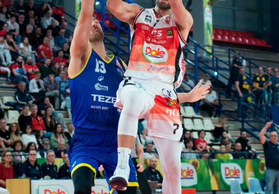 Giovanni Tomassini capitano di una Dole al momento fuori dai play-off