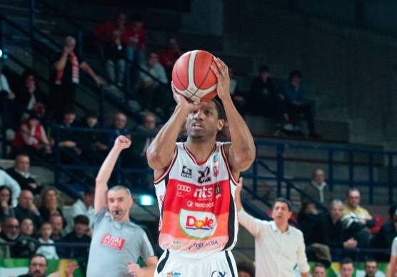 Gerald Robinson sempre più avulso dal progetto Rbr foto morosetti