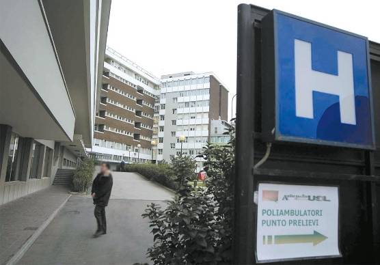 Rimini, punto da una siringa insanguinata sulla ciclabile. Paura per un bambino di 11 anni