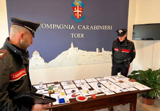 L’intera refurtiva è stata recuperata e già restituita alla legittima proprietaria