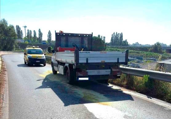 Si è verificata una consistente perdita di gasolio