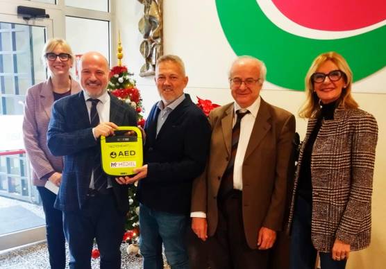 Forlì, da Forlifarma un defibrillatore per Enaip