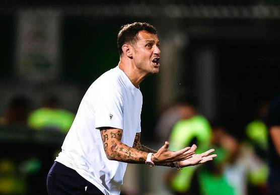 Alino Diamanti è già nella storia del Cesena: in Serie B mai prima d’ora un tecnico al debutto era rimasto imbattuto nelle prime 5 giornate (Zanotti)