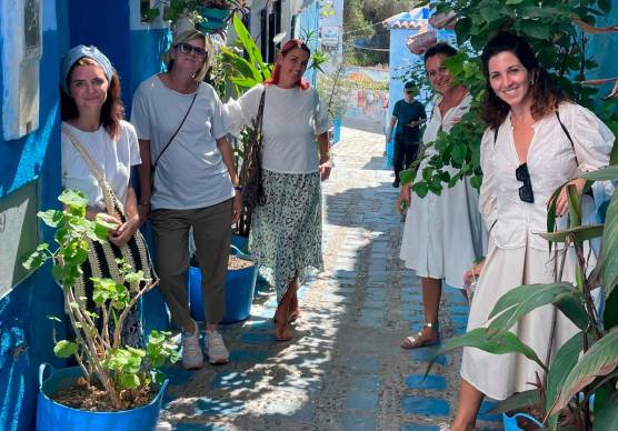 La cattolichina Claudia Moretti con le amiche