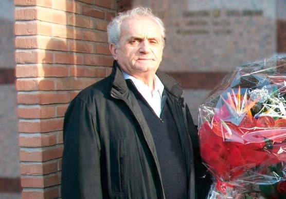 Canzio Ronconi era nato nel 1941: questa foto lo ritrae durante una commemorazione di Arrigo Boldrini
