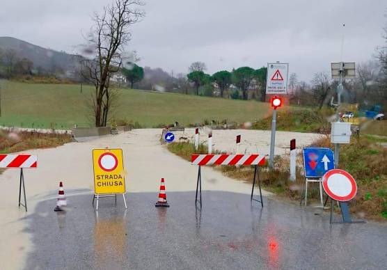 Maltempo a Meldola: allagamento, chiusa la Sp 48 sul torrente Voltre