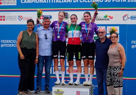 Al centro Jolanda Sambi in maglia tricolore: la 16enne ravennate ha riportato una frattura alla clavicola e un forte trauma alla mandibola destra