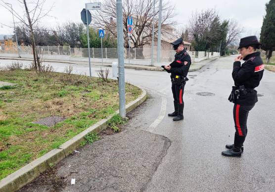I rilievi dei Carabinieri (foto Migliorini)
