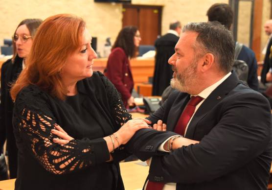 Chiara e Giacomo Saponi, i figli di Pierina, testimoni durante la scorsa udienza