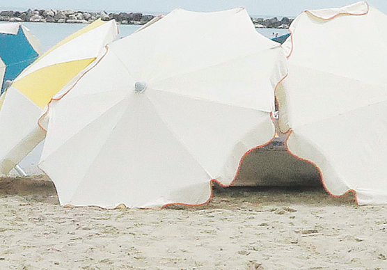 Riccione, tragedia in spiaggia: muore anziano turista