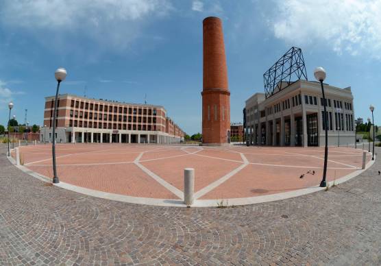 Forlì, illuminazione e videosorveglianza in piazza Orsi Mangelli: dalla Regione 142mila euro