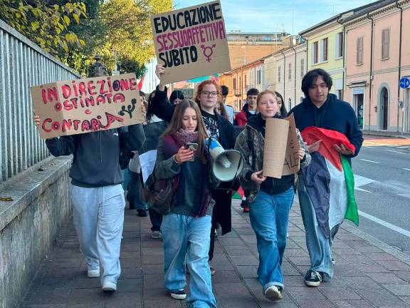 Cesena, la protesta della Rete degli studenti medi
