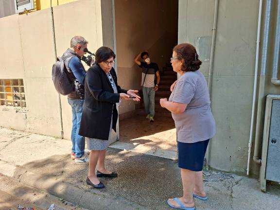 L’assessora Sansavini oggi in via Marsala (foto e video Blaco)