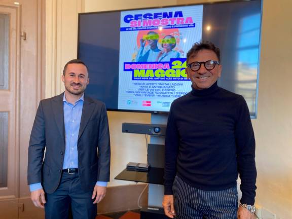 L’assessore Lorenzo Plumari con l’architetto Massimo Rovereti