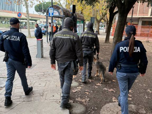 Ravenna, controlli ai giardini Speyer: una denuncia e tre espulsioni