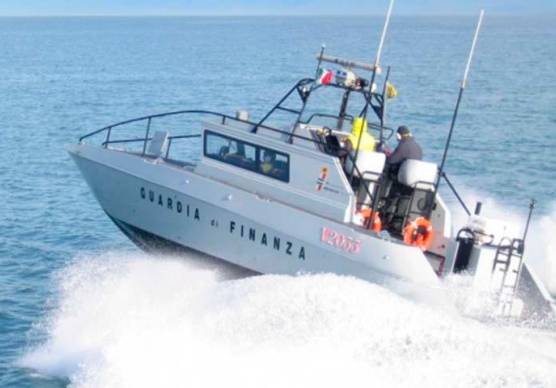 Rimini, sicurezza in mare e controlli demaniali: il bilancio estivo del Reparto Aeronavale della Finanza