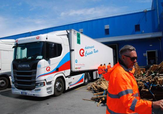 Forlì, rubavano la merce dai Tir diretti ai supermercati Conad: arrestati due camionisti