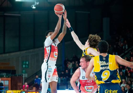 Mark Ogden è rientrato brillantemente e dovrà confermarsi un fattore