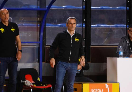 Il coach giallonero Massimiliano Baldiraghi (foto Mmph)