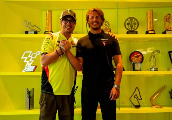 Ora è ufficiale: nel 2027 Nicolò Bulega correrà in MotoGp con la Ducati del Pertamina Enduro VR46 Racing Team