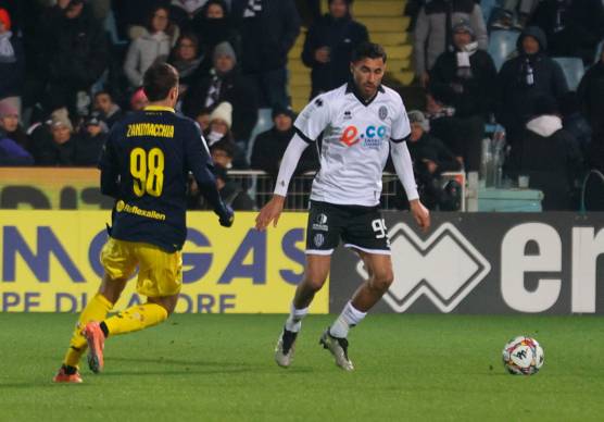 Gianluca Frabotta ha recuperato e potrebbe giocare dal primo minuto foto zanotti