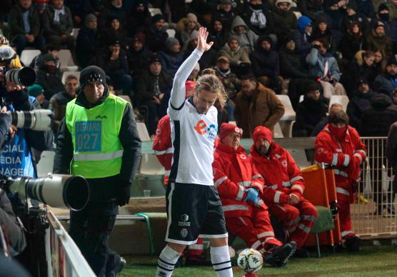 Michele Castagnetti chiama uno schema da calcio d’angolo