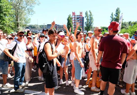 Imola, il pubblico di Cremonini è già arrivato in città GALLERY MMPH