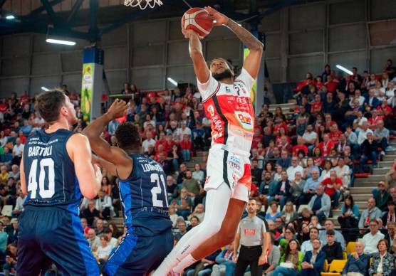 Mark Ogden è chiamato a un cambio di passo: la Dole ha bisogno di lui più che mai foto tommaso morosetti